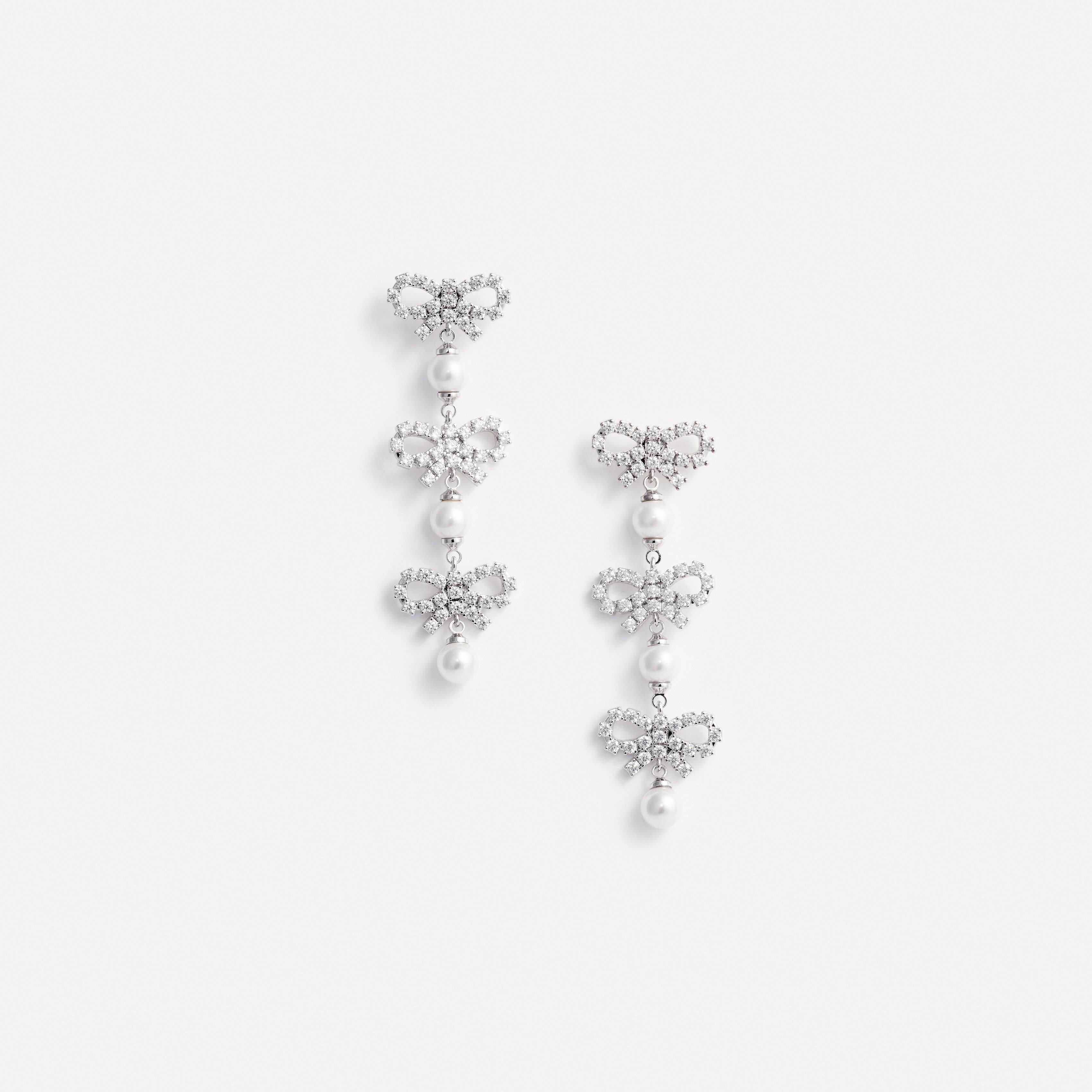 Micro Bow Pearl Tiered Earrings