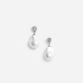 Mottled Pearl Earrings