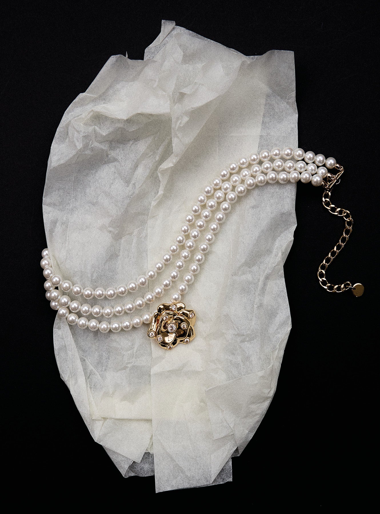Gold Flower Pearl Choker