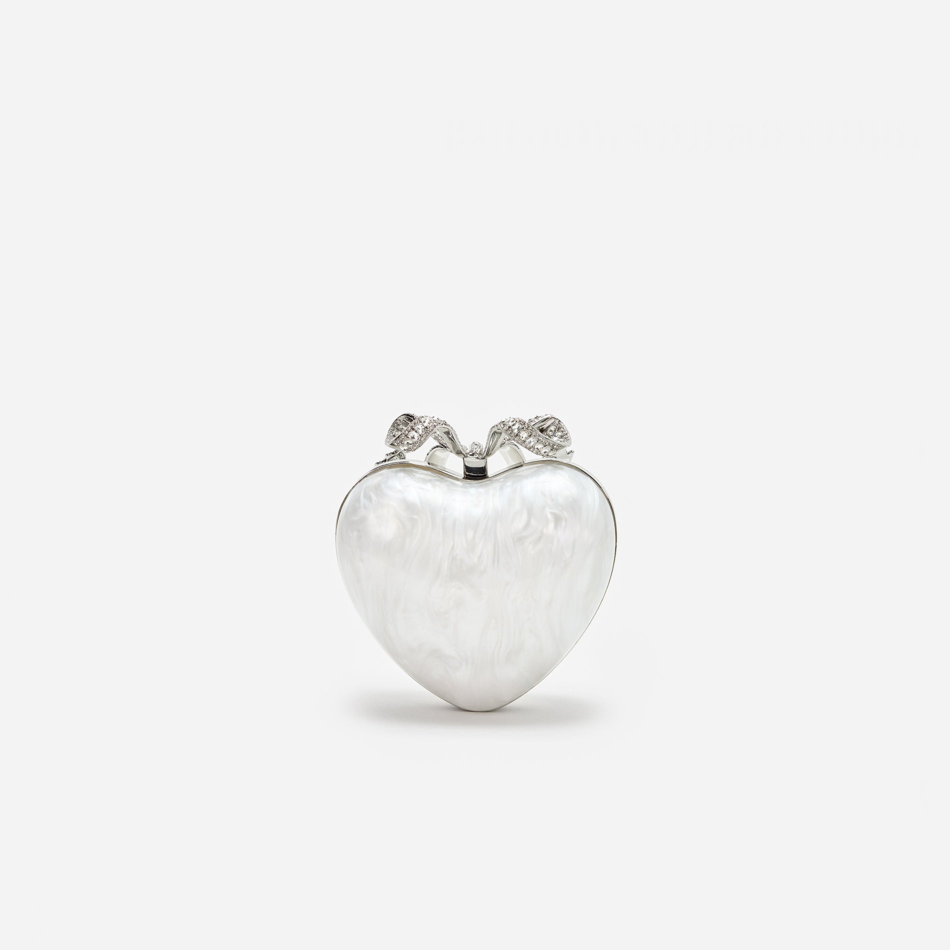 A photo of the Pearl Heart Clutch