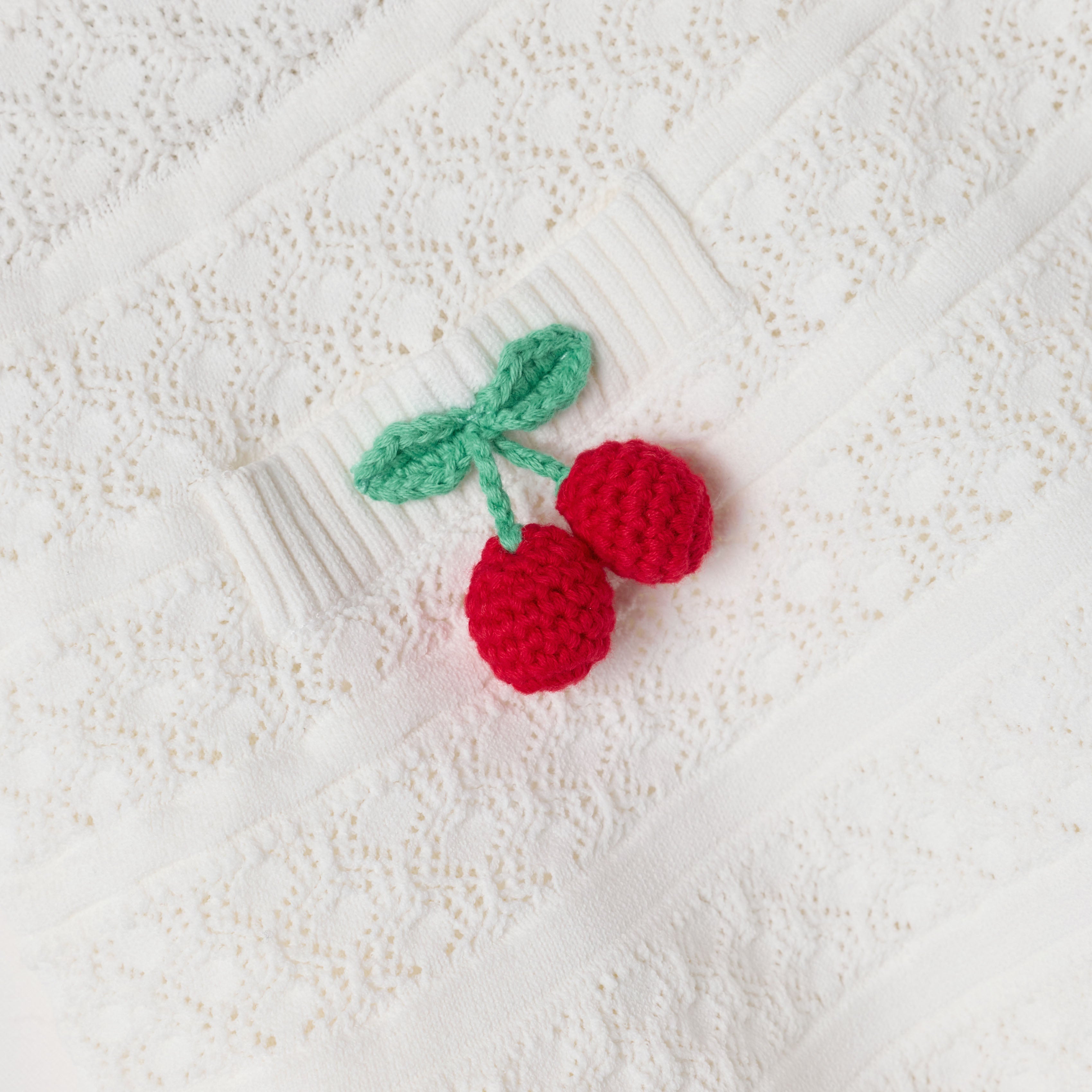 Cream Cherry Motif Knit Skirt